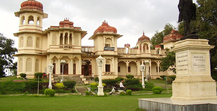 Sajjan Niwas Gardens